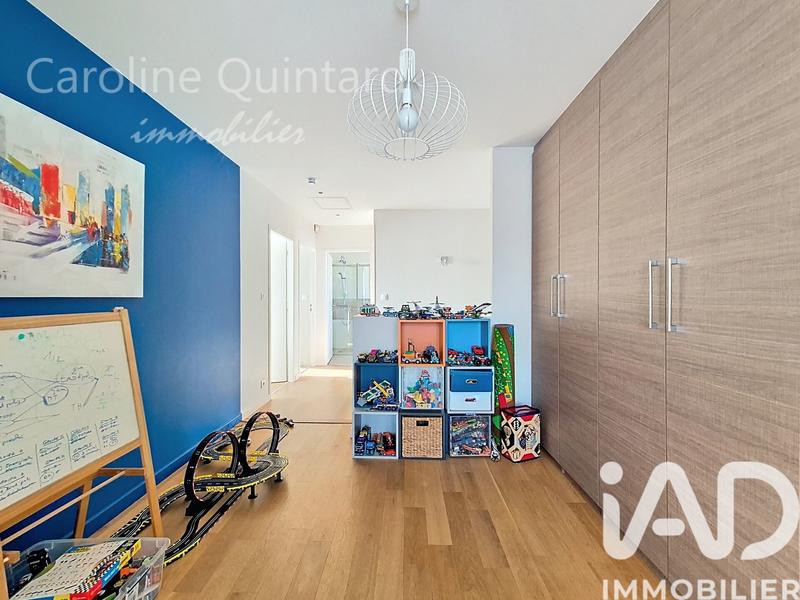 Maison - 202 m² - 5 pièces