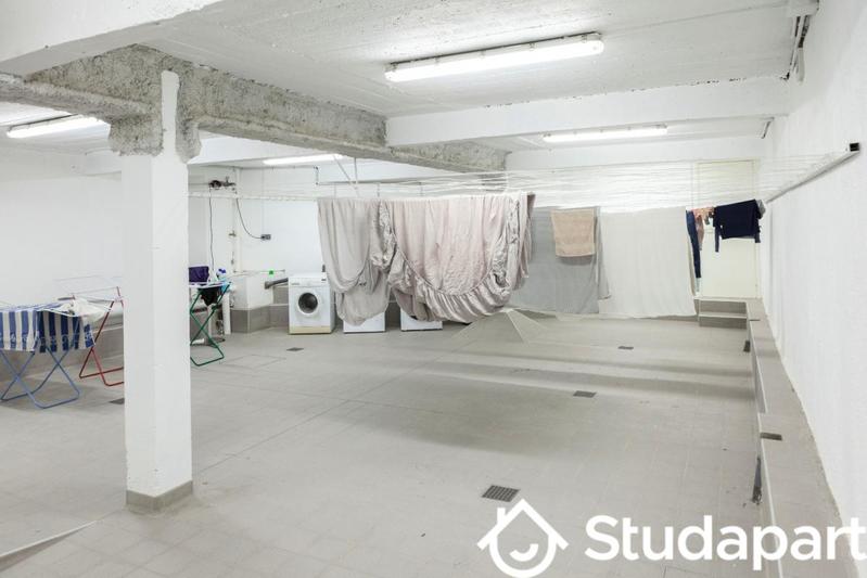 Chambre - 9 m² - 1 pièce