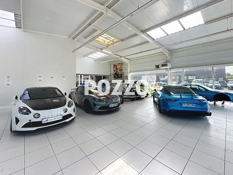 Local d'activité / Entrepôt - 500 m²