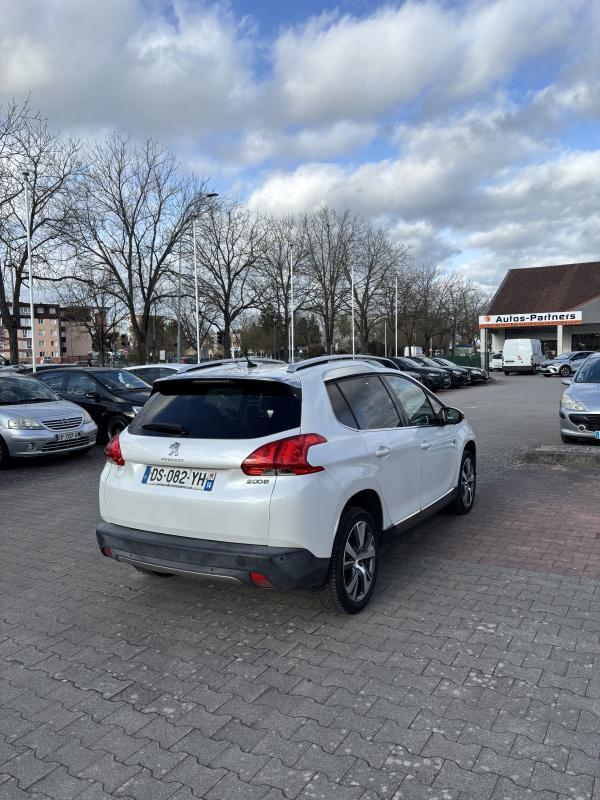 Peugeot 2008 1.6 BlueHDi 120 Cv / 88 Kw Diesel 2014