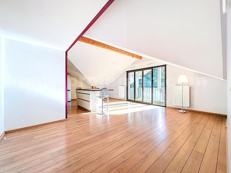 Appartement - 92 m² - 3 pièces