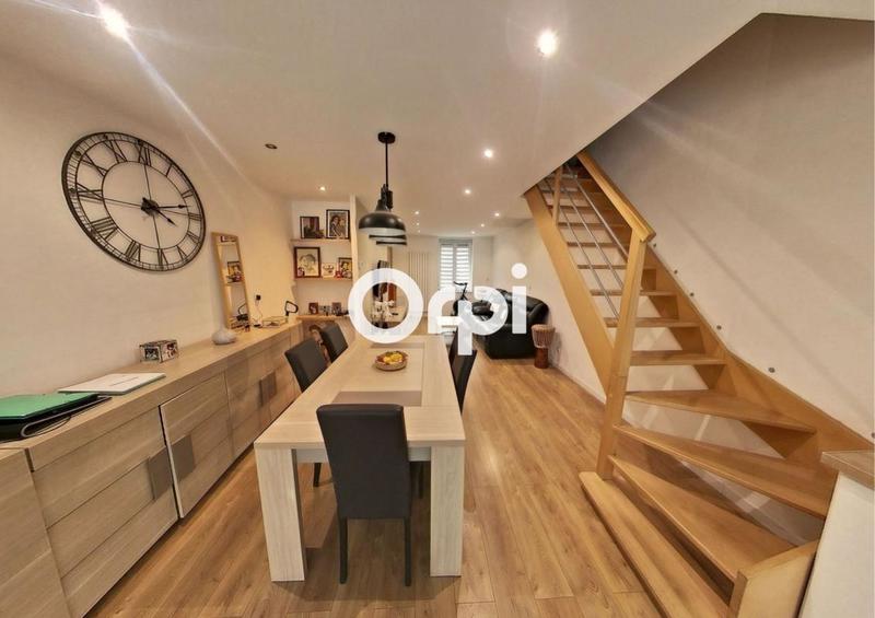 Maison - 100 m² - 5 pièces