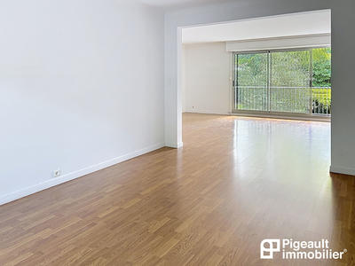 Appartement - 120 m² - 5 pièces