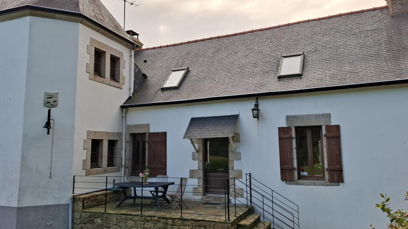Maison - 285 m² - 11 pièces