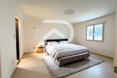 Maison - 172 m² - 5 pièces