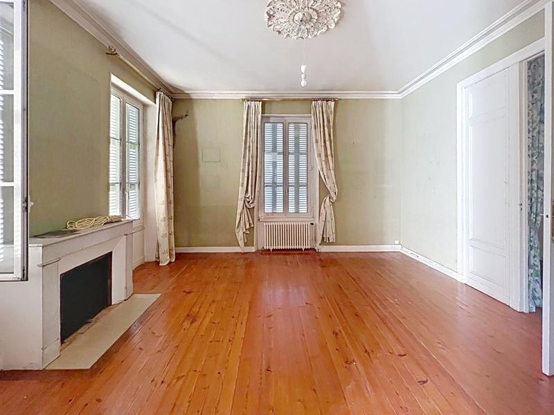 Château - 430 m² - 5 pièces