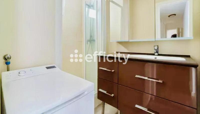 Appartement - 75 m² - 3 pièces