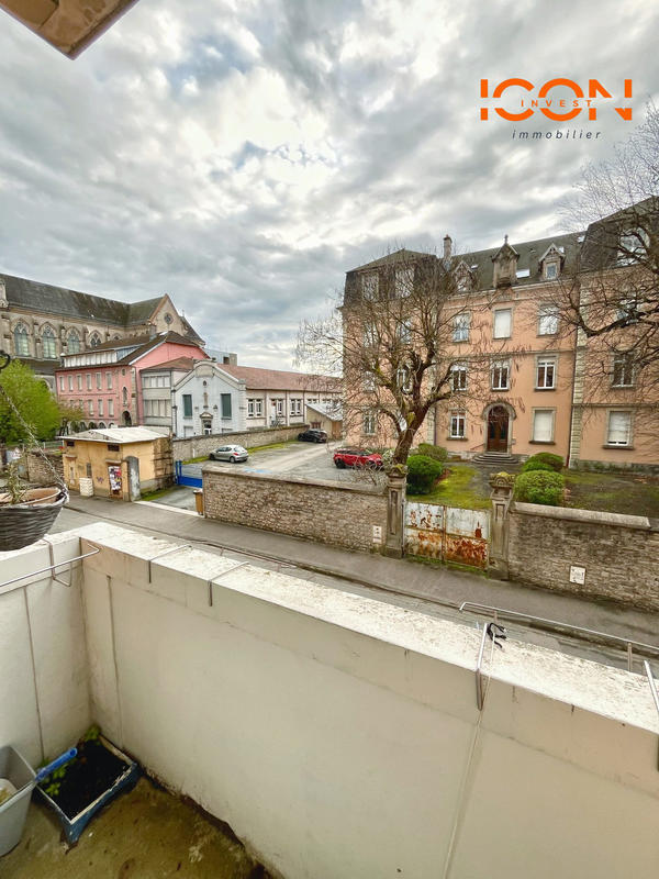 Appartement - 106 m² - 6 pièces