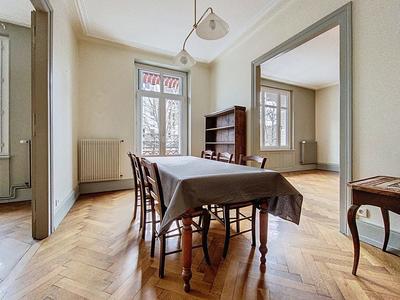 Appartement - 119 m² - 5 pièces