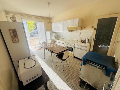 Maison - 185 m² - 6 pièces