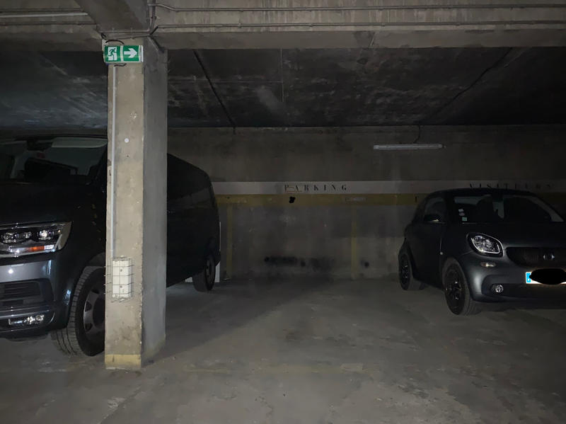 Parking / Garage - 12 m²