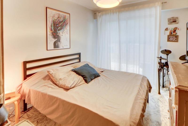 Appartement - 100 m² - 5 pièces