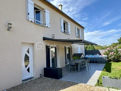 Maison traditionnelle - 125 m² - 5 pièces