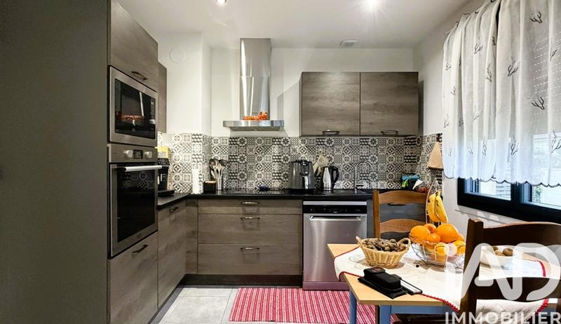 Maison - 80 m² - 5 pièces