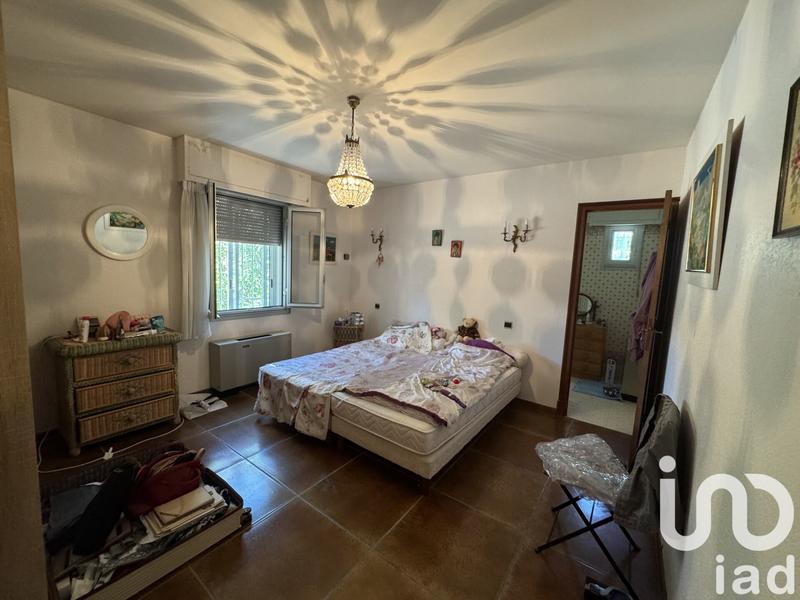 Maison - 221 m² - 8 pièces