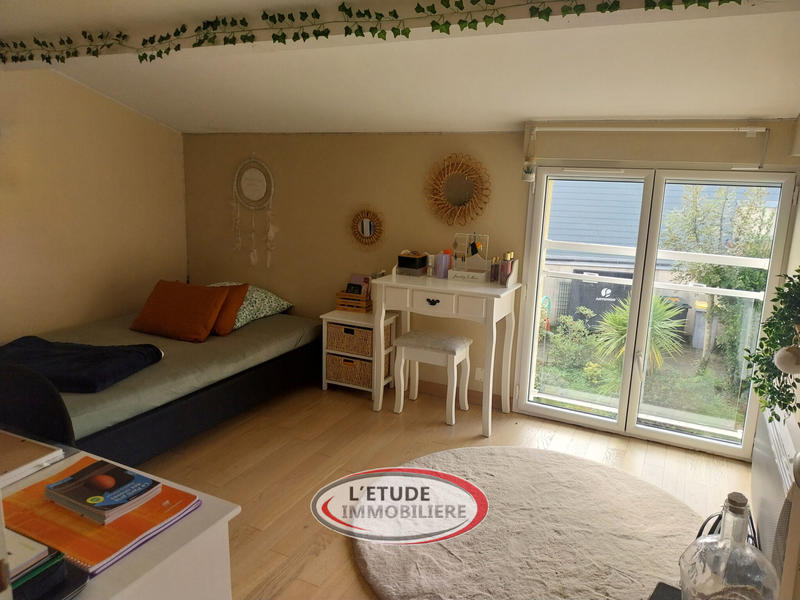 Maison - 203 m² - 9 pièces