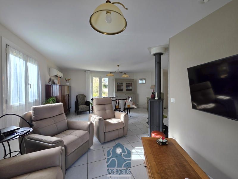 Maison - 90 m² - 4 pièces