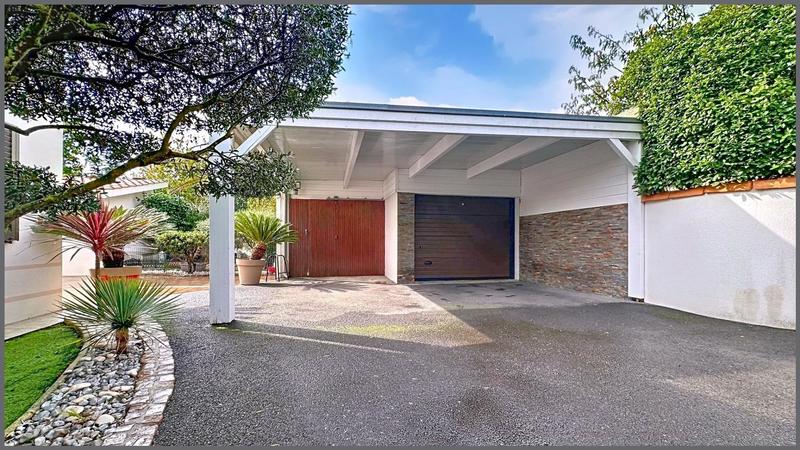 Maison - 100 m² - 6 pièces