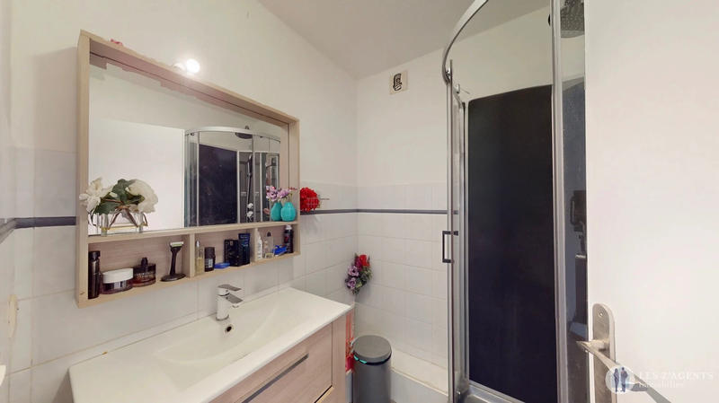 Appartement - 96 m² - 5 pièces