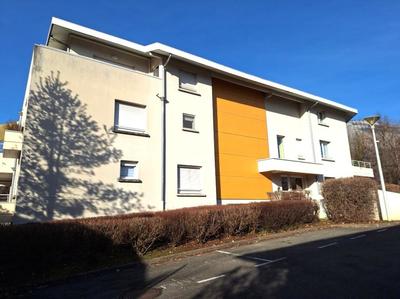 Appartement - 80 m² - 3 pièces