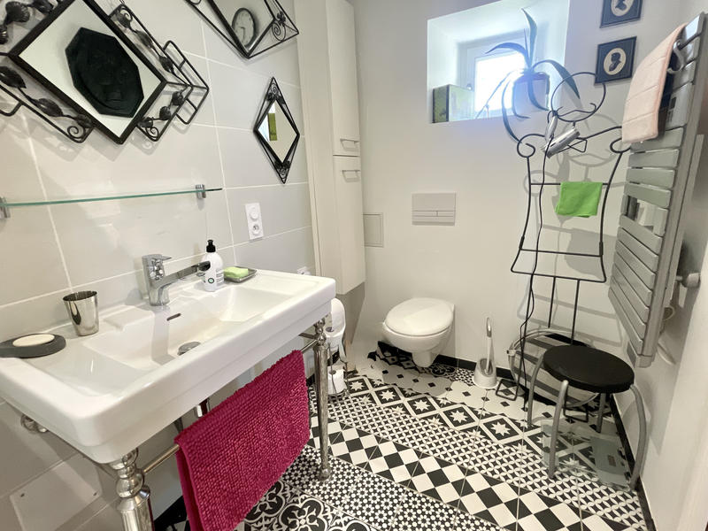 Maison - 206 m² - 8 pièces