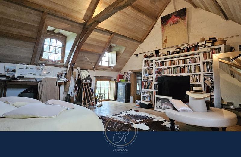 Maison - 270 m² - 7 pièces