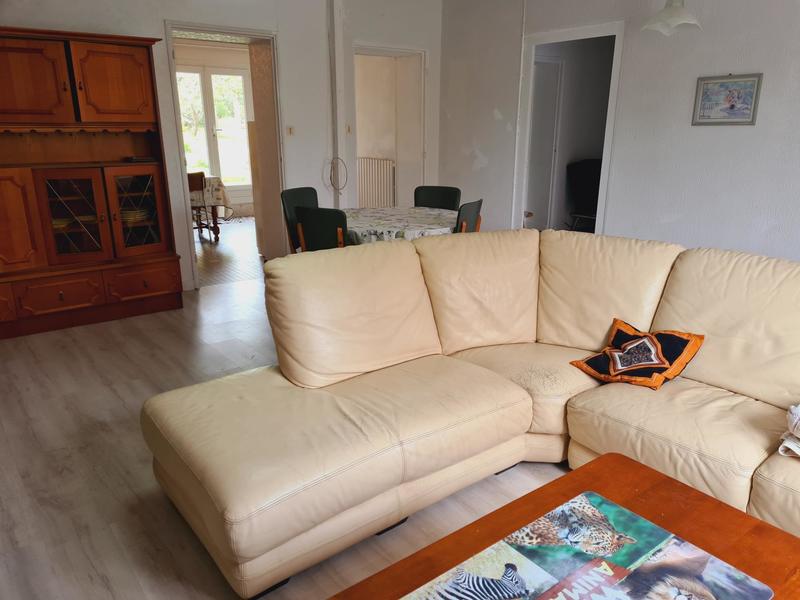 Maison - 220 m² - 8 pièces