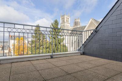 Appartement - 91 m² - 4 pièces