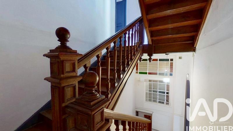 Maison - 224 m² - 7 pièces