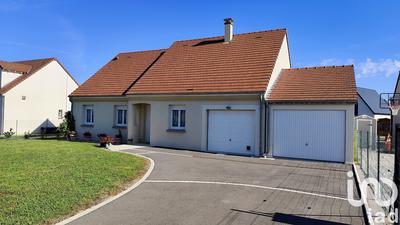 Maison - 90 m² - 5 pièces