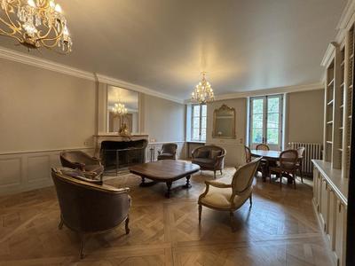 Hôtel particulier - 420 m² - 11 pièces