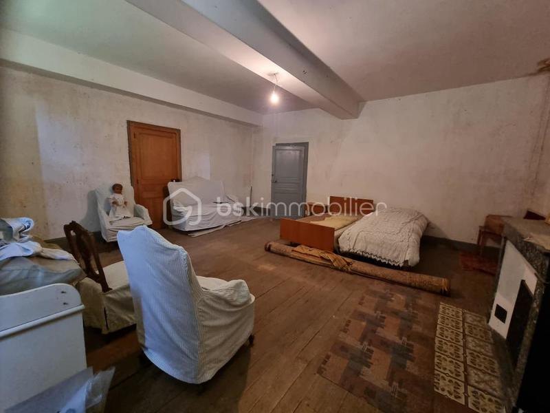 Demeure - 250 m² - 7 pièces