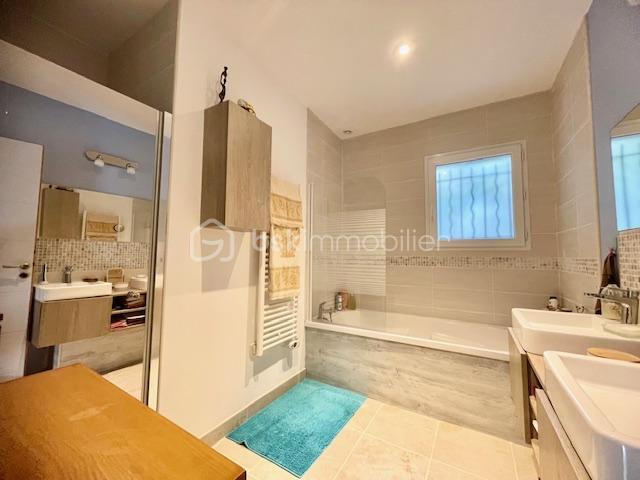 Villa - 150 m² - 6 pièces