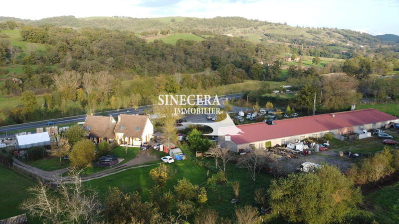 Maison - 450 m² - 20 pièces