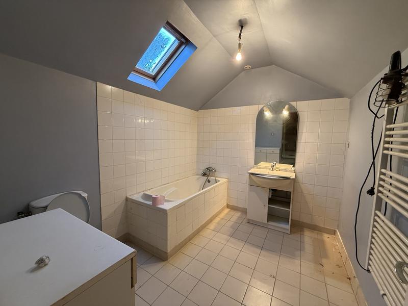 Maison ancienne - 175 m² - 8 pièces