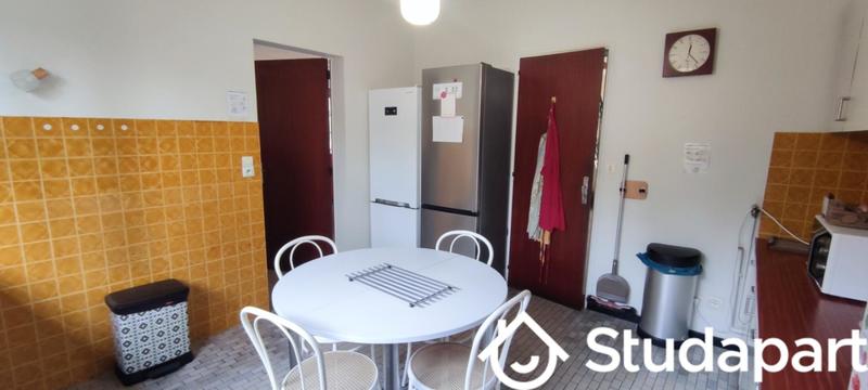 Chambre - 16 m² - 1 pièce