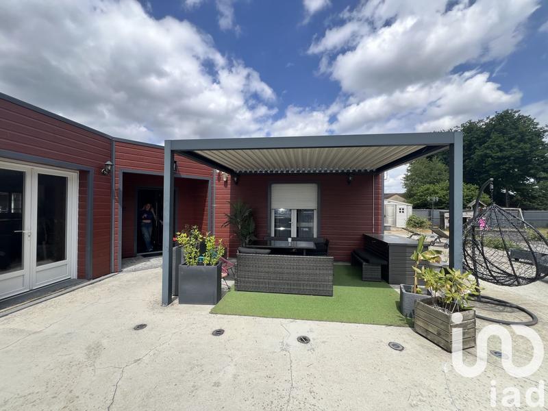 Maison - 360 m² - 9 pièces