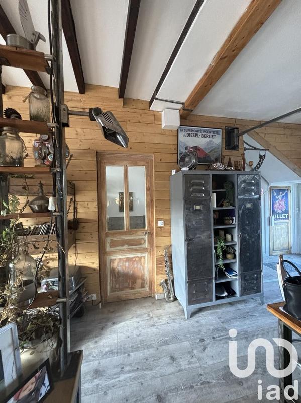 Maison - 229 m² - 10 pièces