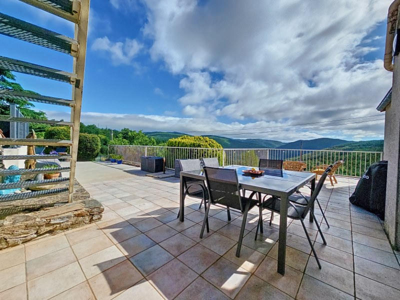 Maison - 264 m² - 7 pièces