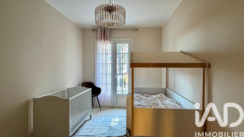 Maison - 225 m² - 10 pièces