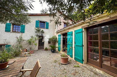 Maison - 278 m² - 11 pièces