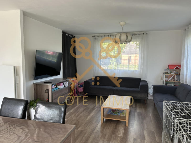 Maison - 93 m² - 4 pièces