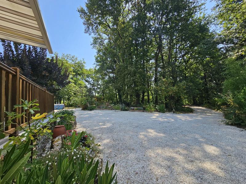 Maison traditionnelle - 158 m² - 9 pièces