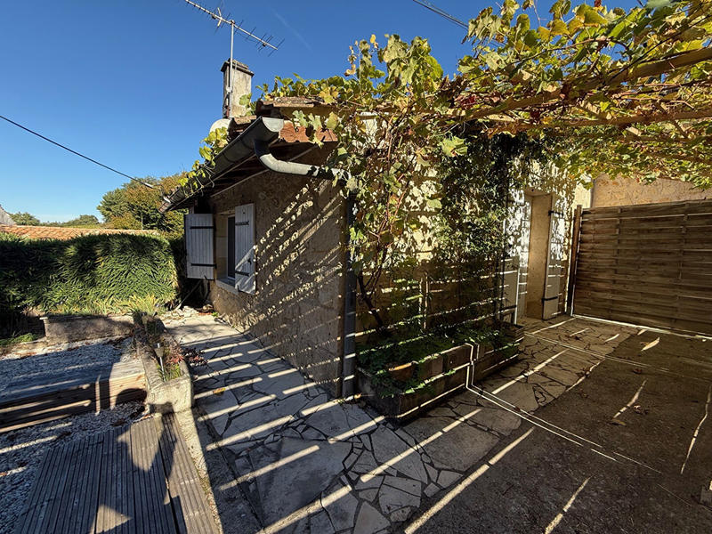 Maison - 236 m² - 6 pièces