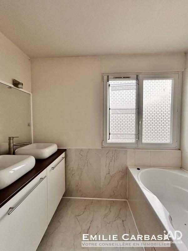 Appartement - 81 m² - 5 pièces