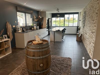 Maison - 217 m² - 7 pièces