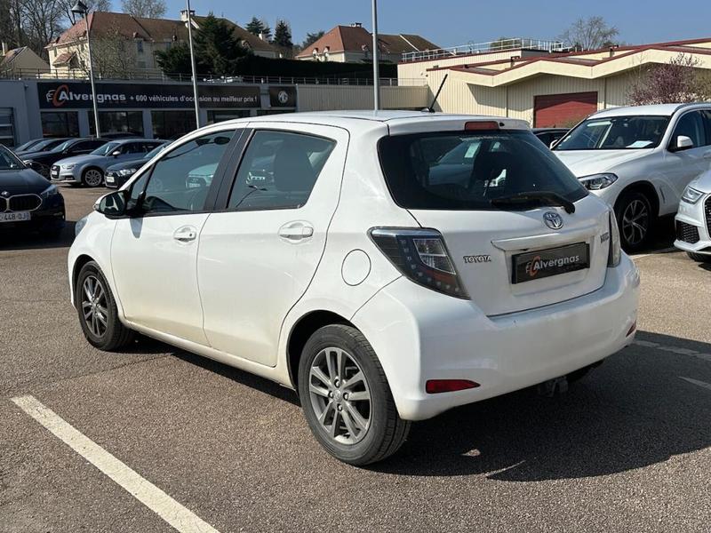 Toyota Yaris III (2) 100 Vvt-I Design 5p