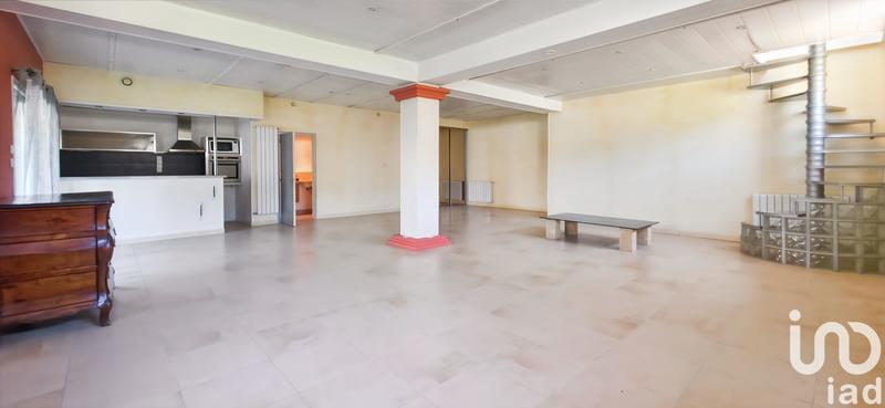 Maison - 185 m² - 7 pièces