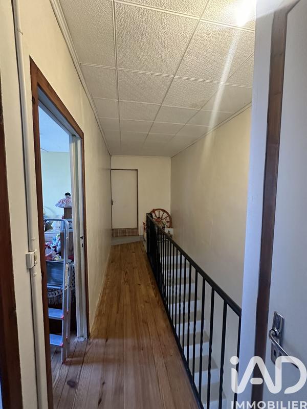 Maison - 200 m² - 8 pièces