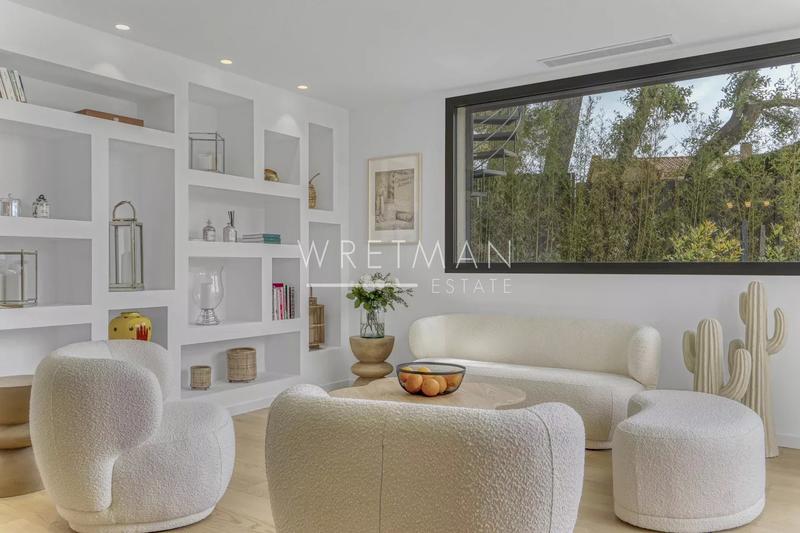 Villa - 222 m² - 6 pièces